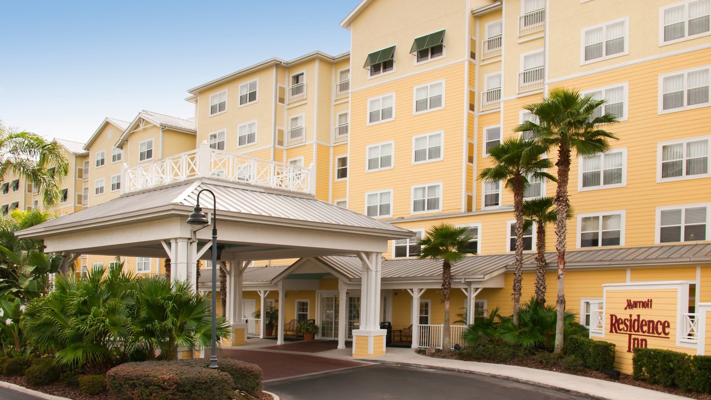 Exterior of the Residence Inn Orlando at SeaWorld®